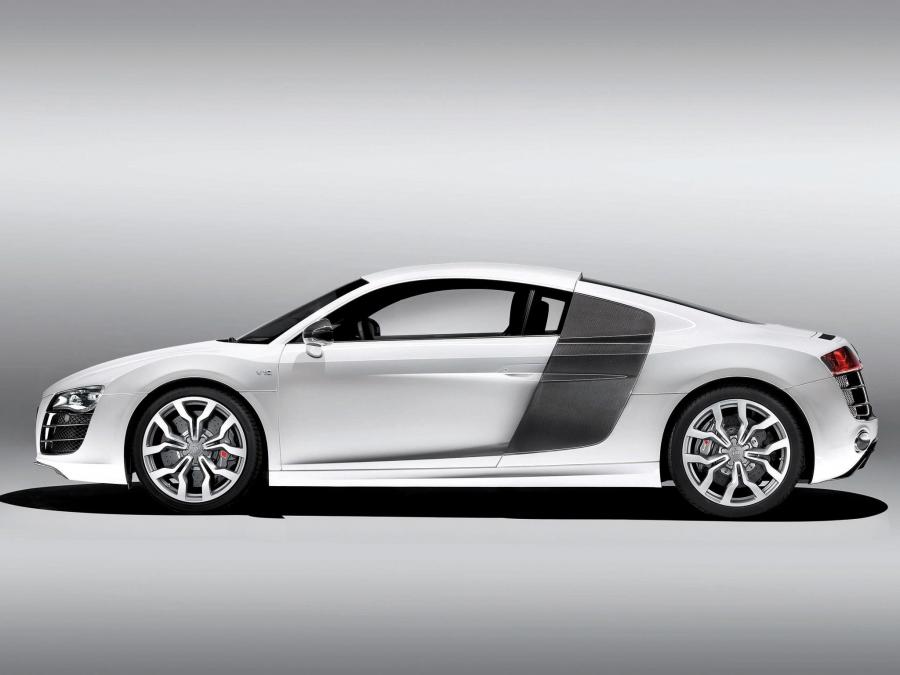  Audi R8 V10 2009 года  (EU) (фото 11 из 40)